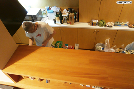 ひたすら料理を作り続ける…