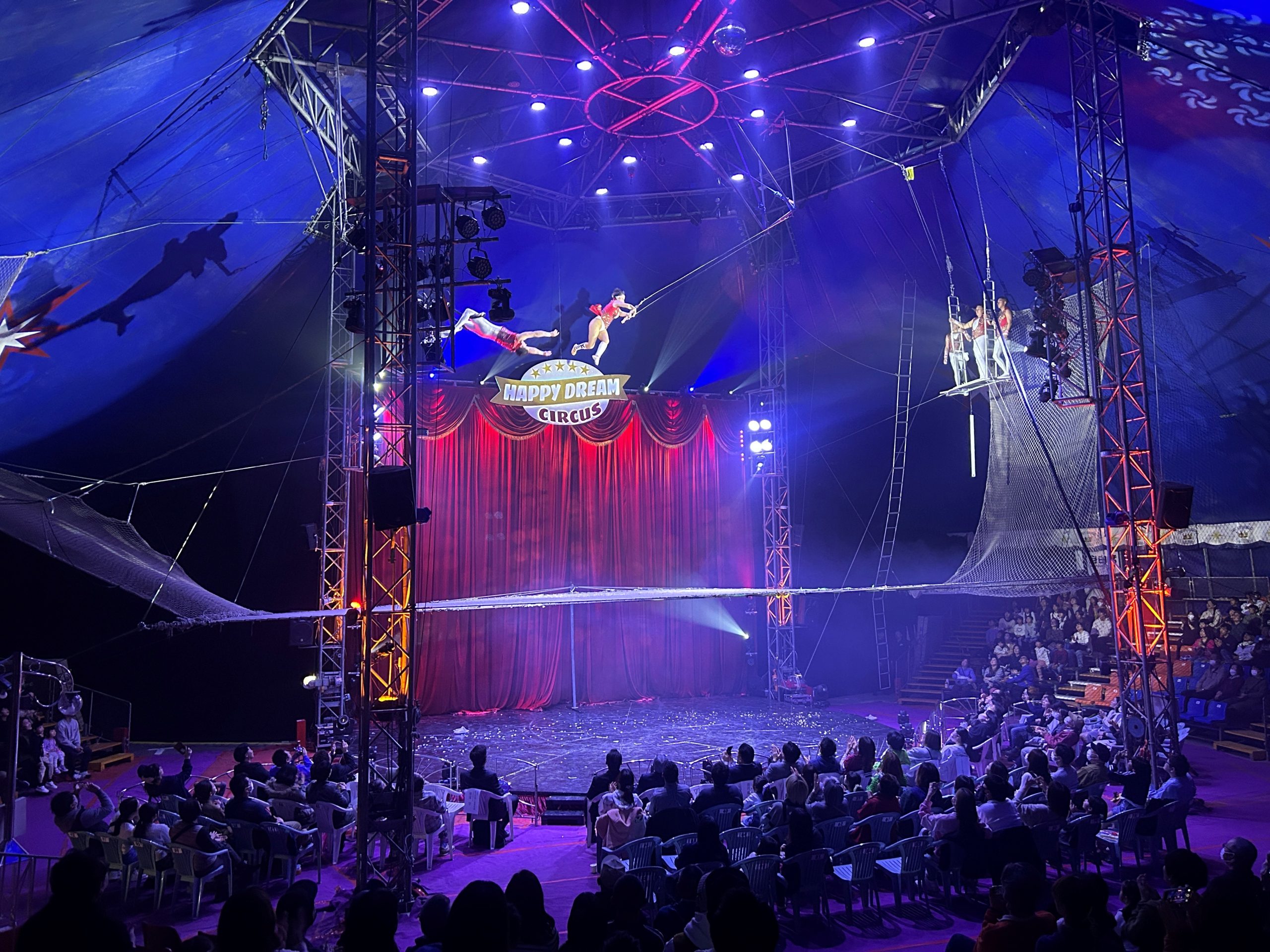 ハッピードリームサーカス枚方公演が開演！魅力的なパフォーマンスで